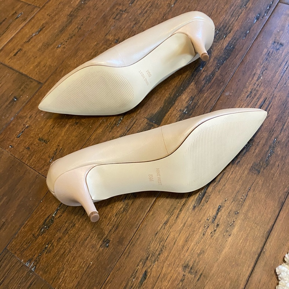 Heels - Picture 4 of 6